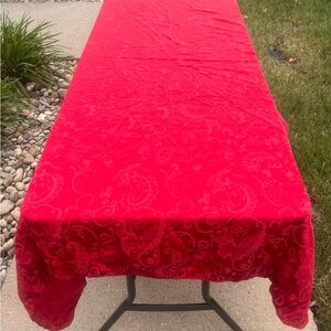 Better Homes & Gardens Table Linen 60” x 84” Oblong